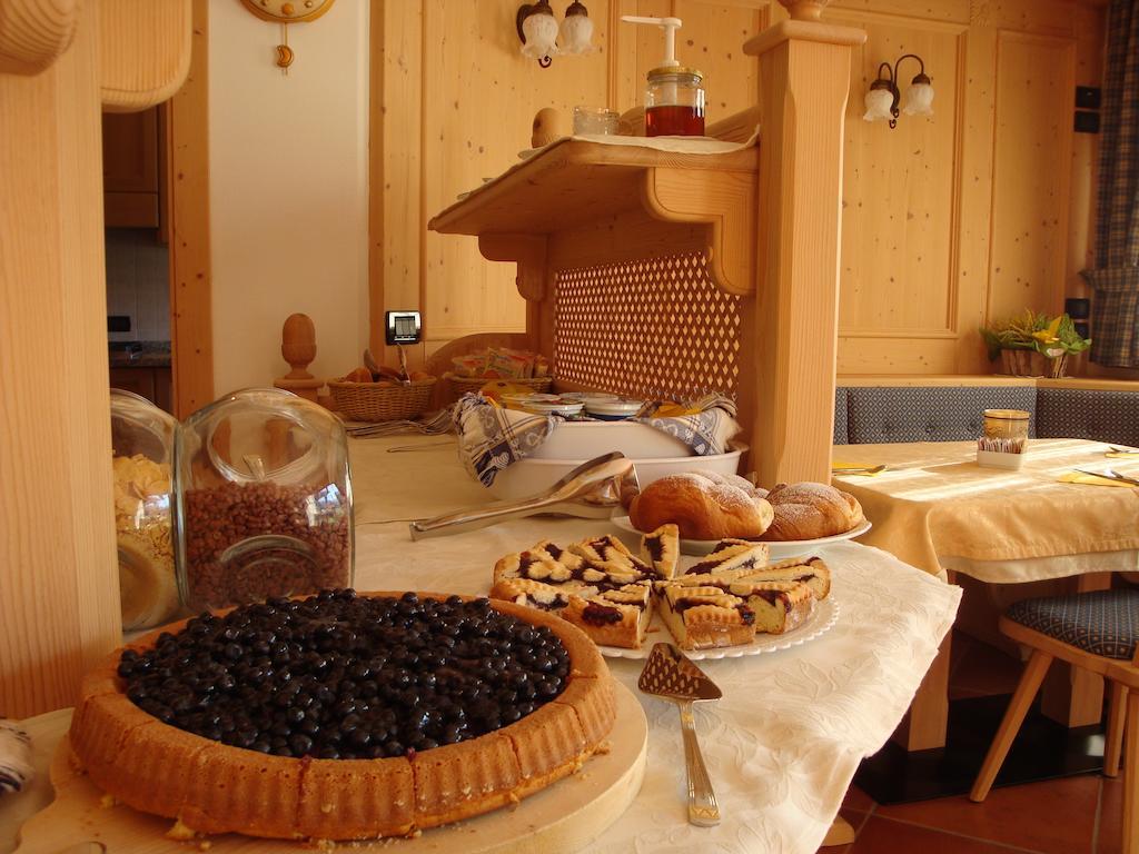 Agritur Cornasest Bed & Breakfast Breguzzo Екстериор снимка