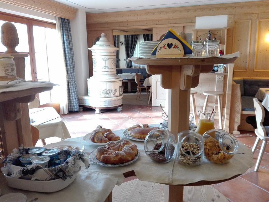 Agritur Cornasest Bed & Breakfast Breguzzo Екстериор снимка