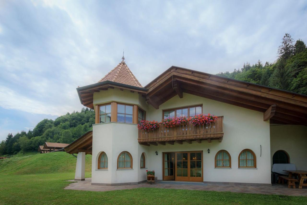 Agritur Cornasest Bed & Breakfast Breguzzo Екстериор снимка