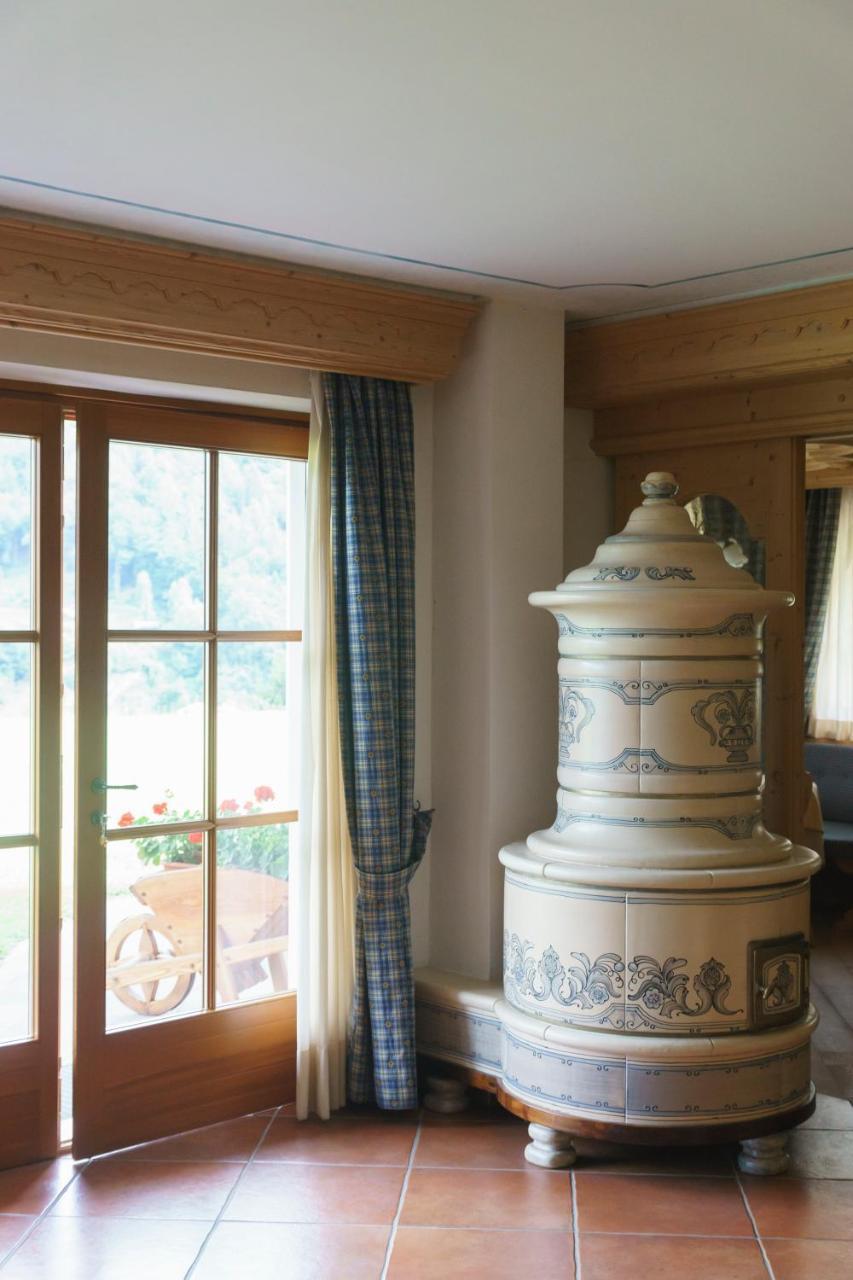 Agritur Cornasest Bed & Breakfast Breguzzo Екстериор снимка