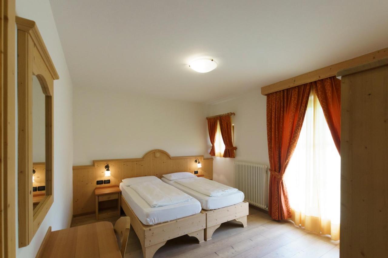 Agritur Cornasest Bed & Breakfast Breguzzo Екстериор снимка